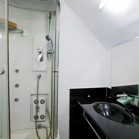 204 Atalaya 2 Bedrooms, Sea View, Private Parking