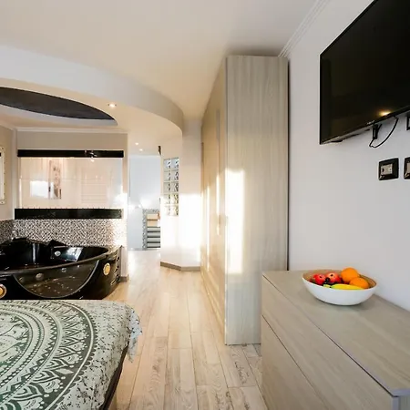 公寓 204 Atalaya 2 Bedrooms, Sea View, Private Parking *