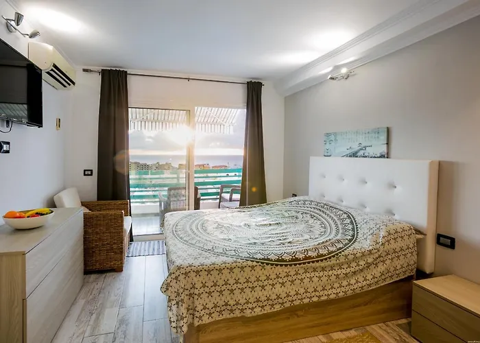 Apartamento 204 Atalaya 2 Bedrooms, Sea View, Private Parking *